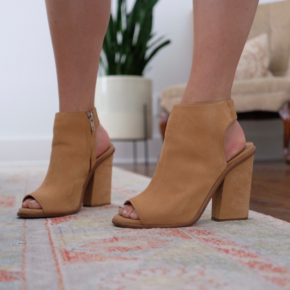 Steve Madden Valencia Heel